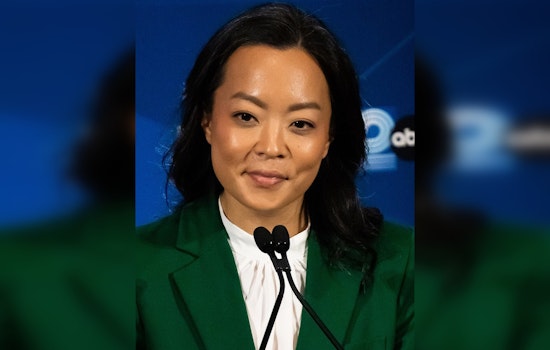 Francesca Hong ‘Jumps Around’ South Milwaukee With Ilhan Omar, Hasan Piker in Wild Wisconsin Gov Race