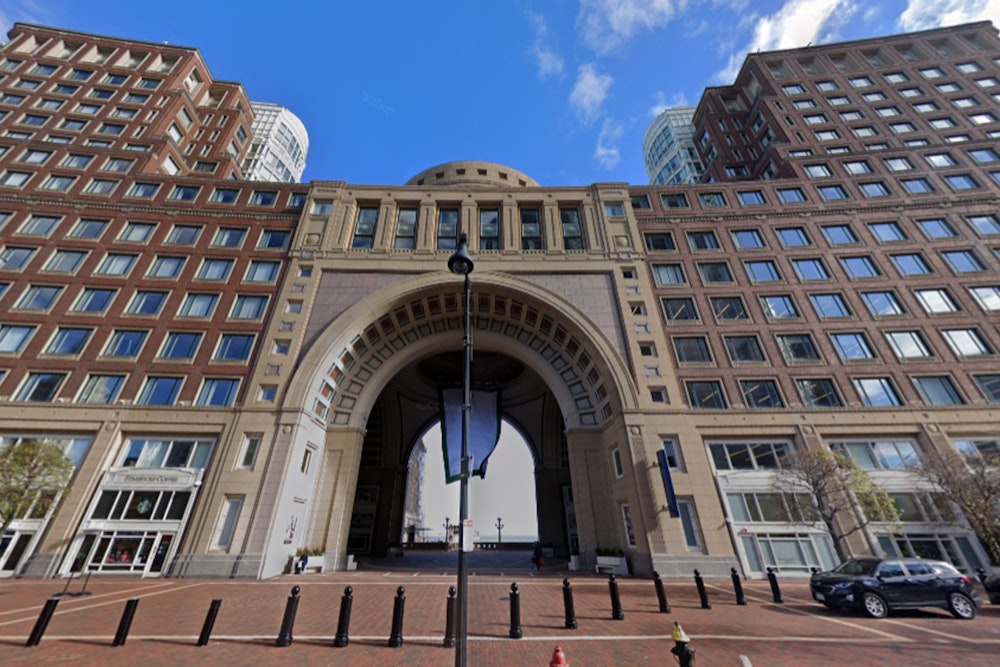 Free Food Truck Festival Floods Rowes Wharf Plaza With 22 Local Vendors