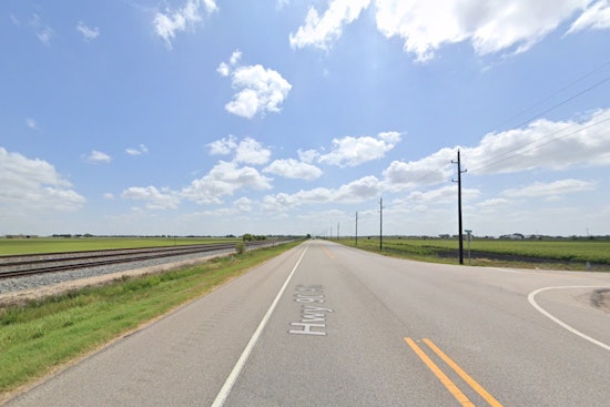 Fuel Spill Shuts Down US 90 Alt in Fort Bend County, Crews Race to Clear Road
