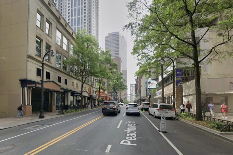 Game On: Downtown Atlanta’s 207 Peachtree Unleashes High-Tech Sports Bar, Barbecue Dive