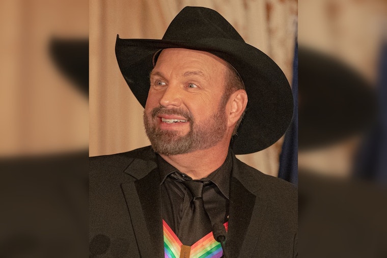 Garth Brooks Adds DC Dates, Flat $155 Tickets Drop Friday