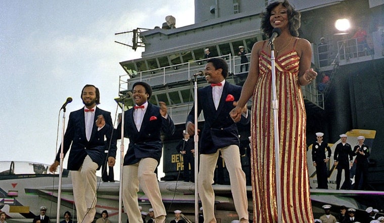 Gladys Knight, 82, Scales Back Concerts After Onstage Struggles Alarm Fans