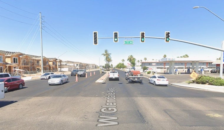 Glendale Gunman Barricades Near 75th and Glendale, Shoots at Officers