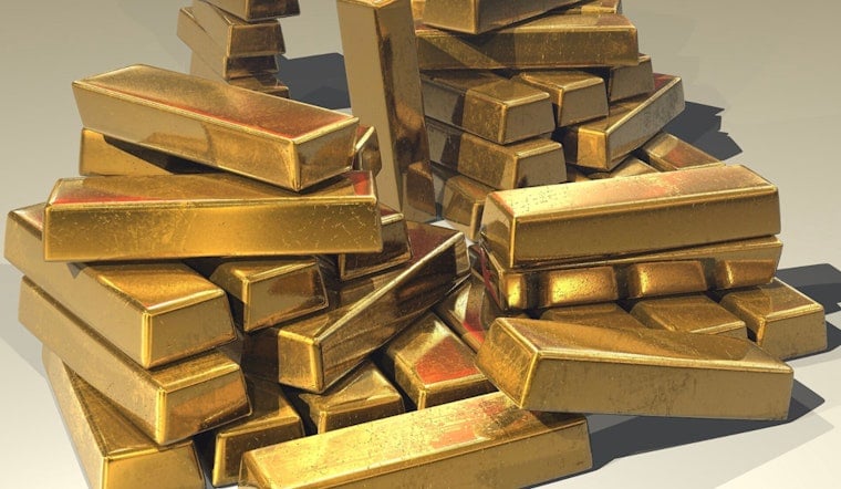 Gold Bar Scam Drains Older New Yorkers of More Than $100 Million