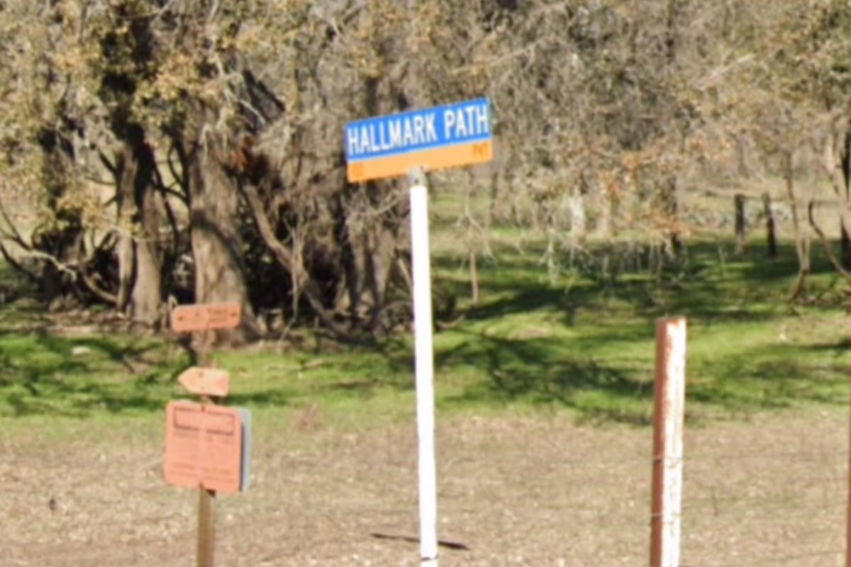Grass Fire Forces Evacuations on Hallmark Path in South Bexar County