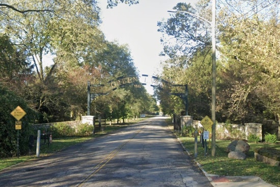 Green Lawn Cemetery Hosts Fang Fest for Ohio-Made Vampire Comedy Premiere