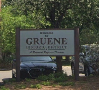 Gruene’s 1855 Victorian Building Traded for $400K Bar, Porch Rebuild