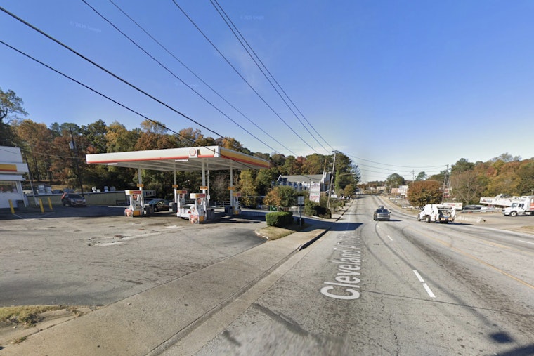 Gunman Pistol-Whips Robbery Victim At SW Atlanta Gas Station, Cops Hunt Suspect