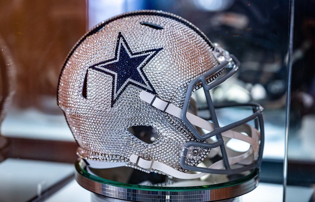 H-E-B Becomes Cowboys' Official Grocer, Ties $1,000 Sacks to Dallas Charity