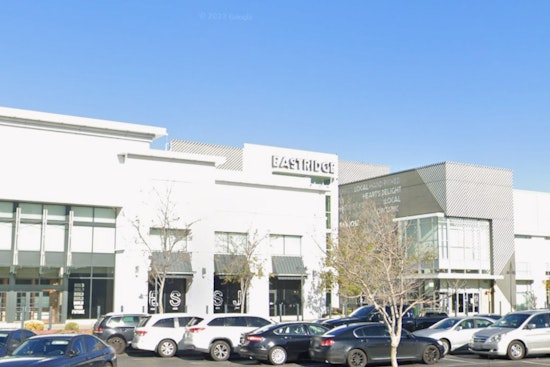 Halal Burger Chain iniBurger Storms Eastridge Mall's Food Court in San Jose