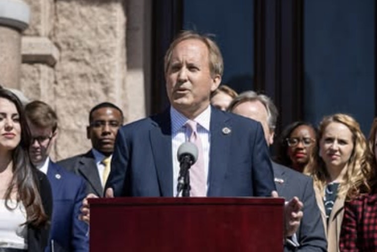 Harris County GOP Balks at Forcing Members to Publicly Back Paxton