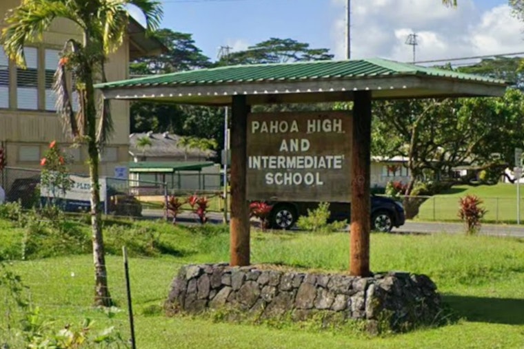 Hawaiʻi Holds Back 1 In 13 Freshmen, Among Highest Rates In U.S.