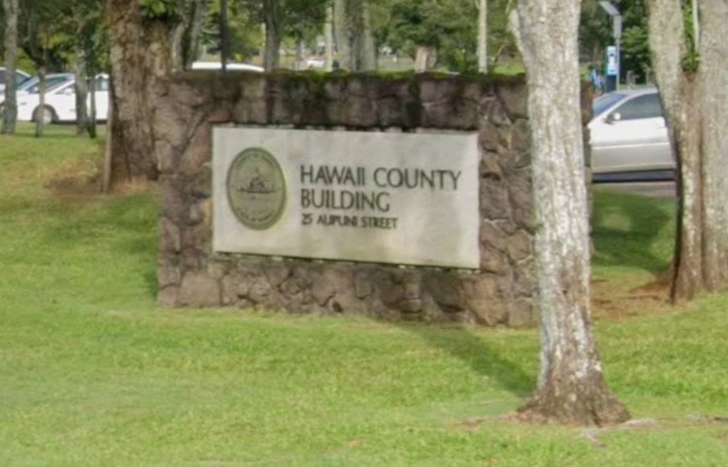 Hawaii County Council Deadlocks 4-4 on B\u0026B Tax Amnesty for Unregistered Rentals