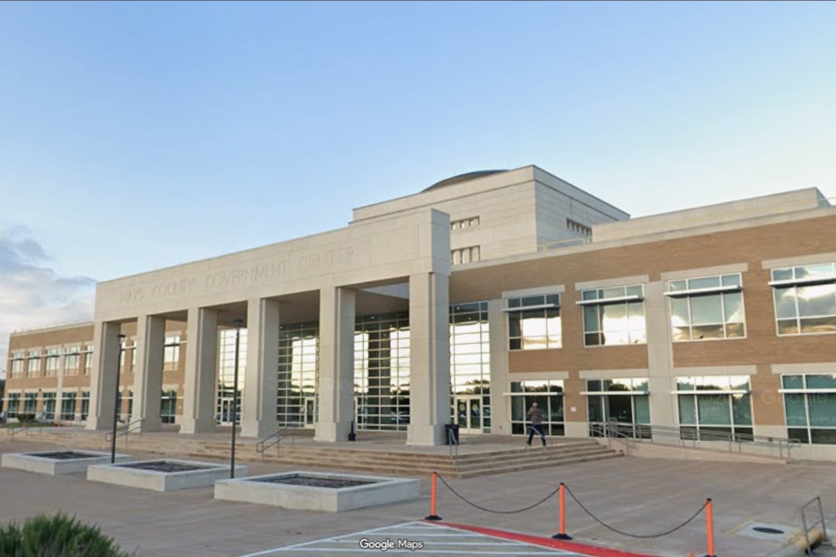 Hays County Commissioners Advance Hospital District Vote Despite Split Court