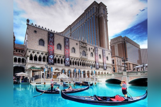 Heather McMahan Crashes Back Onto the Vegas Strip With Unfiltered Venetian Show