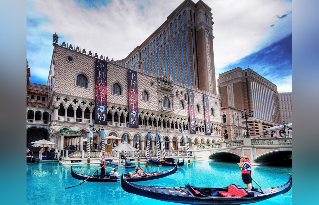 Heather McMahan Crashes Back Onto the Vegas Strip With Unfiltered Venetian Show