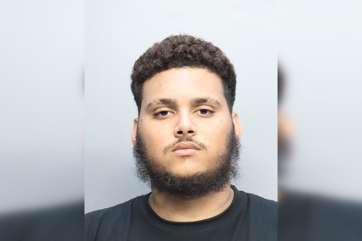 Hialeah Man, 21, Rams Ex-Girlfriend's Car in Miami Beach Road Rage Chase