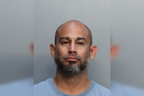 Hialeah Man Smashes Taco Bell Kiosks, Then Barricades on Rooftop