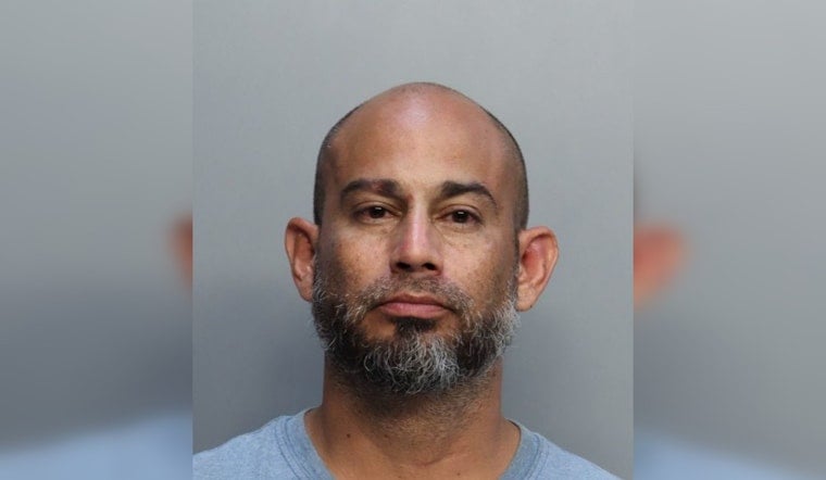Hialeah Man Smashes Taco Bell Kiosks, Then Barricades on Rooftop