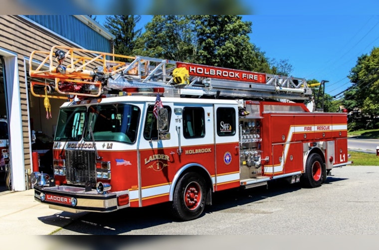 Holbrook Mobile Home Gutted Overnight, Child Among Those Hospitalized
