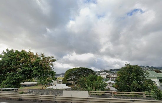 Honolulu Wakes To Breezy Trades, Quick Showers Before Sunny Stretch