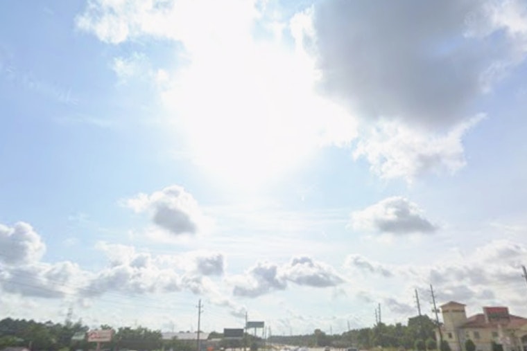 Houston Bakes as 100-Degree Heat, Ozone Alert Smother Bayou City