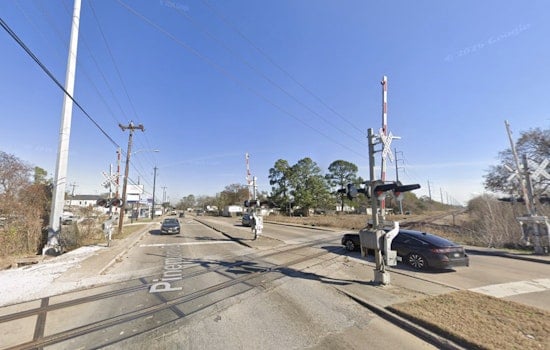 Houston Driver, 6-Foot-4, Holds Up 40-Pound Rail Gate for Hours on Pinemont