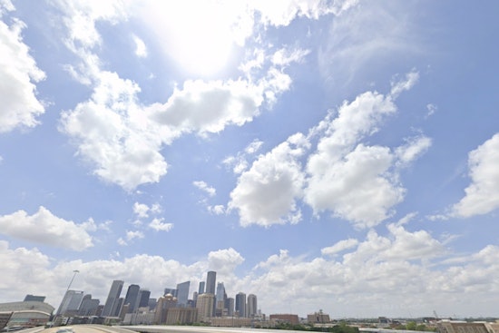 Houston Sizzles: Heat Index Near 110 as Dry Weekend Bakes Bayou City