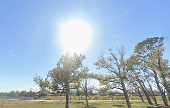 Houston Sizzles in 98-Degree Heat Wave as Weekend Storm Chances Tease Relief
