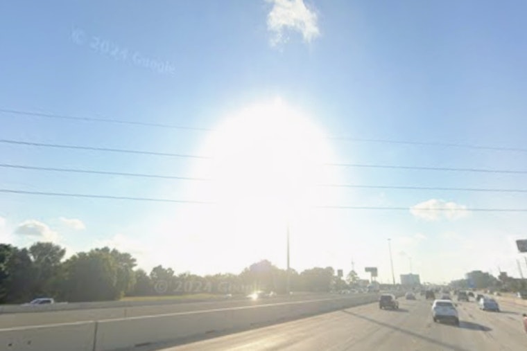 Houston Sizzles With 100-Degree Heat, No Relief in Sight This Week