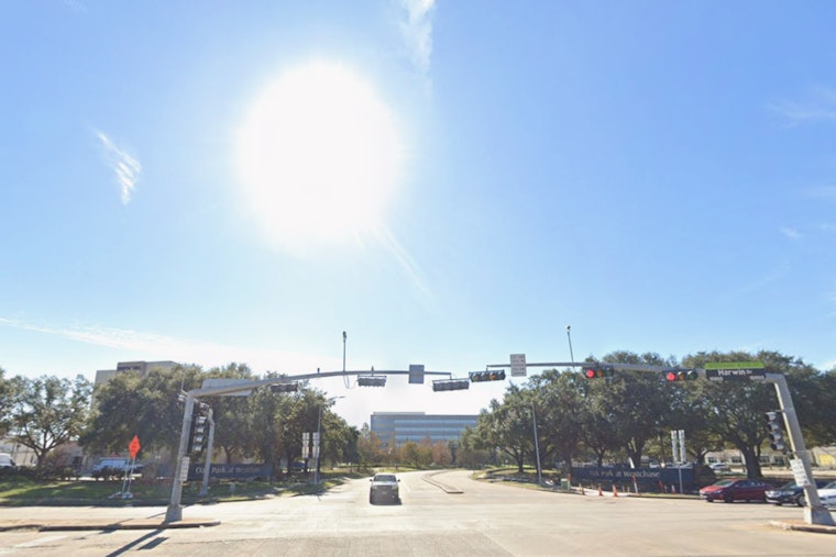 Houston Sizzles This Weekend As Sunday-Monday Storms Crash Back In