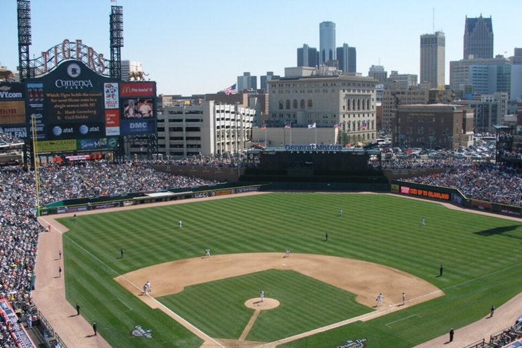 Hundreds Don Hawaiian Shirts at Comerica Park to Chase Guinness Record, Aid Brain Injury Group