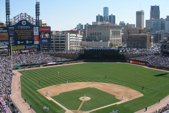 Hundreds Don Hawaiian Shirts at Comerica Park to Chase Guinness Record, Aid Brain Injury Group