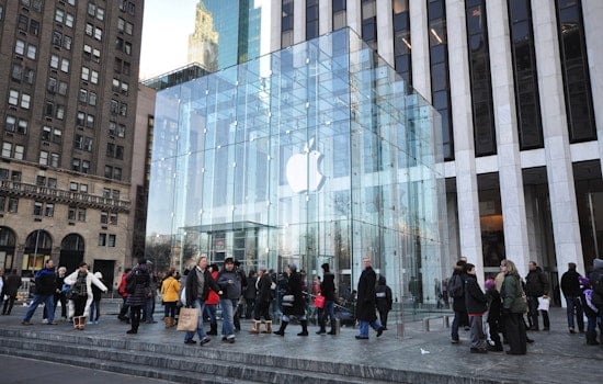 Hundreds Of Ted Lassos Storm Fifth Avenue For Apple's Lookalike Showdown