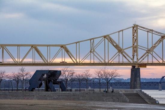 Indiana Governor Asks Feds to Block Clark Memorial Bridge Lane Cut