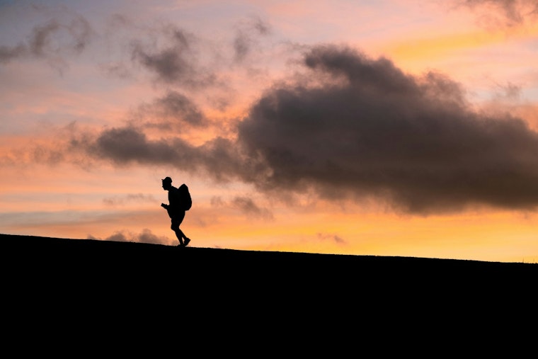 Irishman Given 5% Odds to Walk Again Sets Off From Brooklyn on 3,000-Mile Trek