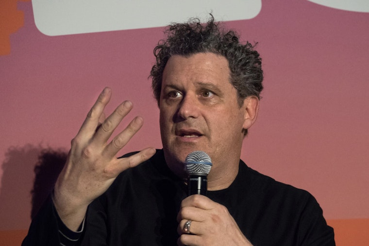 Isaac Mizrahi Brings Jazz, Gossip and Comedy Back to 54 Below This Week