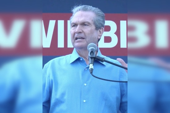 Jackson Outraises Bottoms 2-to-1 in Georgia Governor Race, Filings Show
