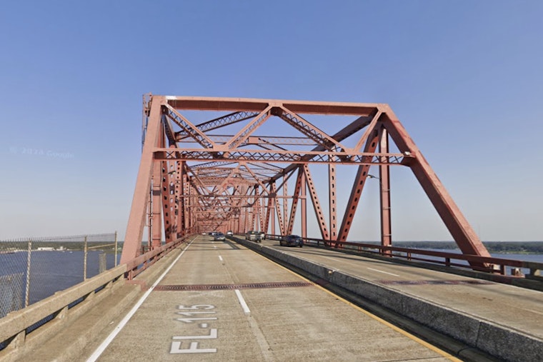 Jacksonville Driver Hits 120 MPH on Mathews Bridge With Blunt in Mouth, JSO Says