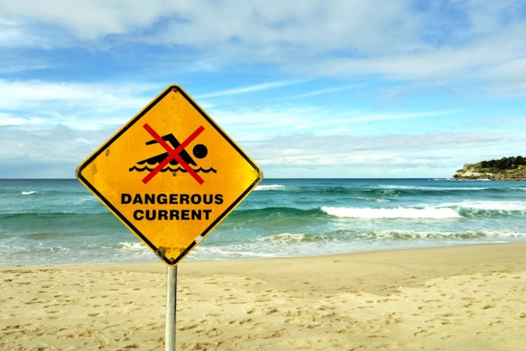 Jacksonville Sizzles: Storms And Dangerous Rip Currents Target Sunday Beachgoers