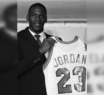 Jordan's 1998 Finals Jersey Could Fetch $100M, Owner Predicts