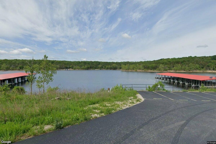 Kansas City Northland Man, 25, Drowns at Table Rock Lake’s Moonshine Beach Near Branson