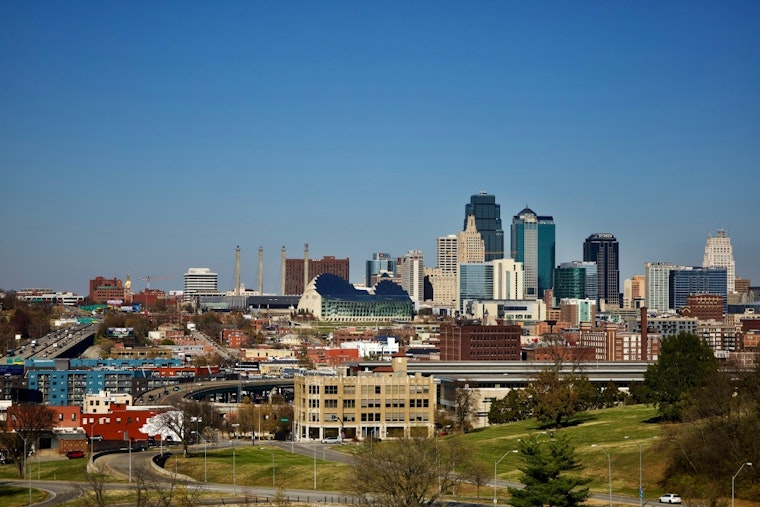 Kansas City Sizzle: Steamy Weekend Heat Index Near 100 On the Way