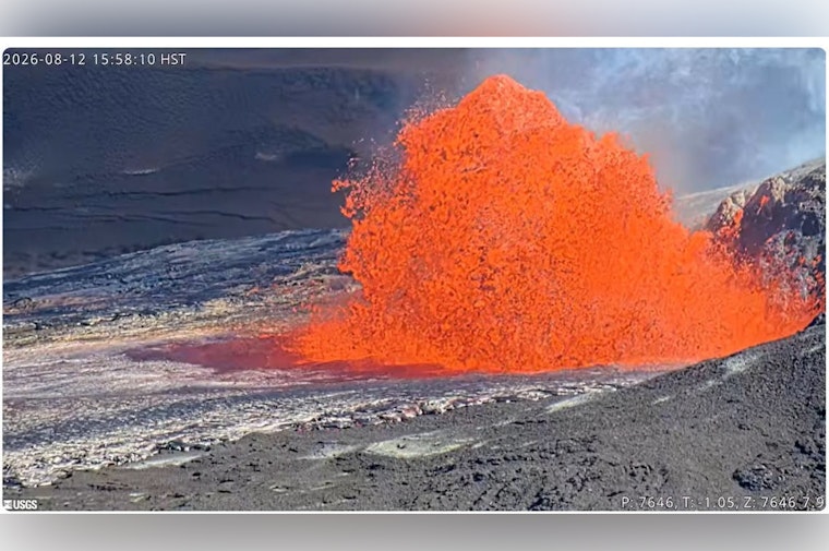 Kilauea's Episode 53 Erupts, Sending Vog Toward Big Island Communities