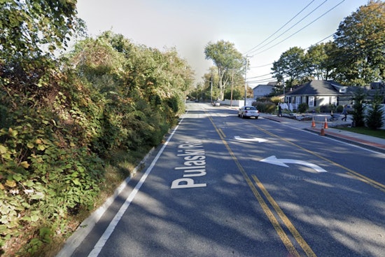 Kings Park Jeep Turn Leaves Motorcyclist, 29, Seriously Hurt on Pulaski Road
