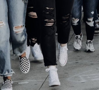Kingwood Middle Schoolers Petition Against Dress Code They Call Sexist