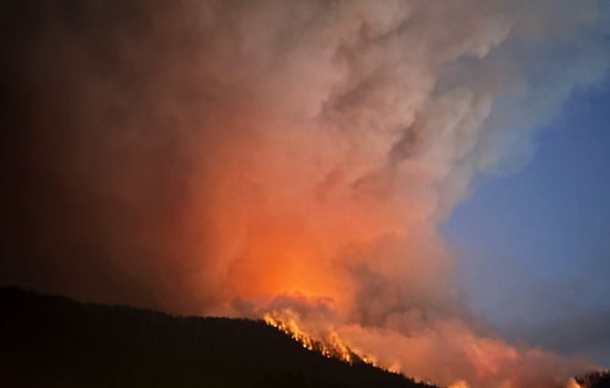 Klamath Falls Dozer Operator Dies as Wrights Spring Fire Traps Him Near Yahweh Plateau