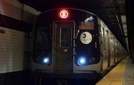 Knife-Wielding Suspect Slashes Man on Downtown Brooklyn D Train Platform, Cops Say