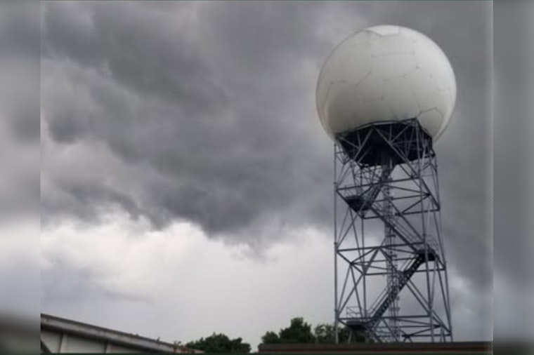 Storm Slam: Knoxville Braces for Severe Saturday Soaker and Soggy Week Ahead