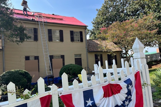 Knoxville's Only National Landmark Gets New Cedar Roof With City's Help
